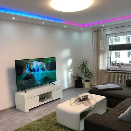 International 2 Apartmán